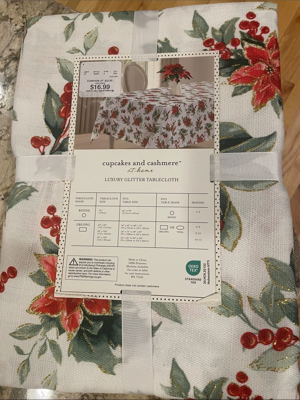 NWT Cupcakes and Cashmere Christmas Tablecloth 60